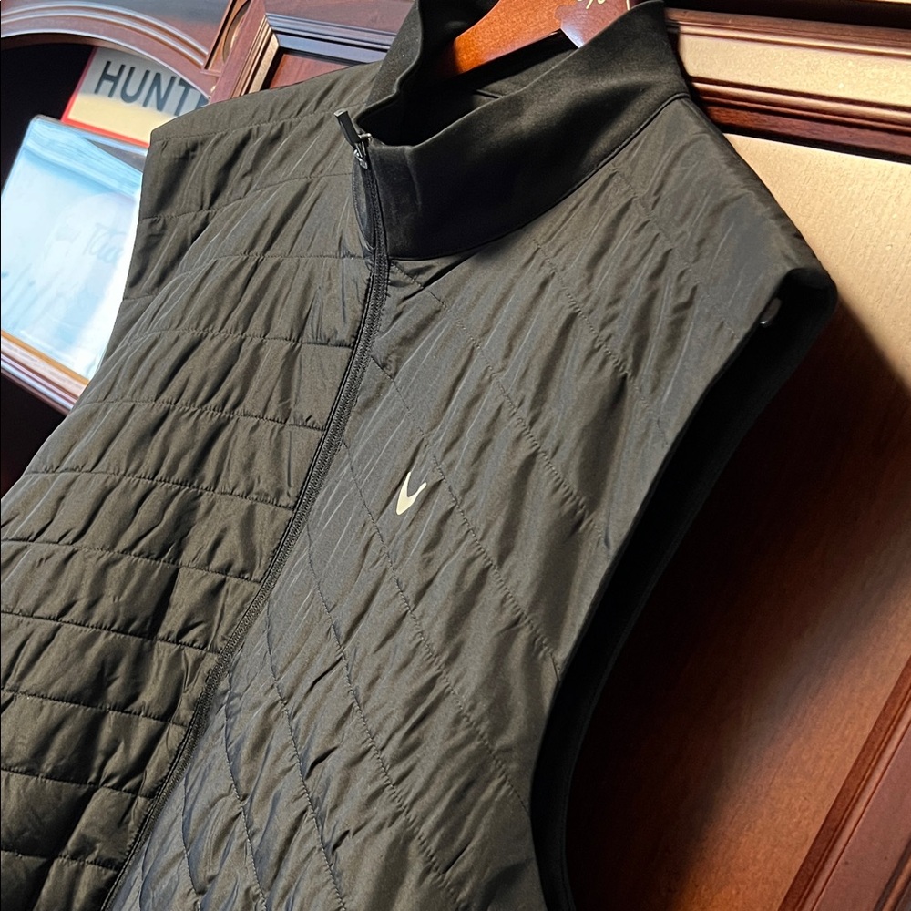 Brand New Callaway Men's Black Quilted Lightweight Sun Protection UPF Golf Vest! - Picture 2 of 12